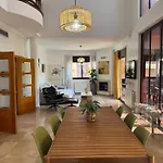 Family House Experience Lux Holiday home