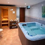 Family House Experience Lux * Salou