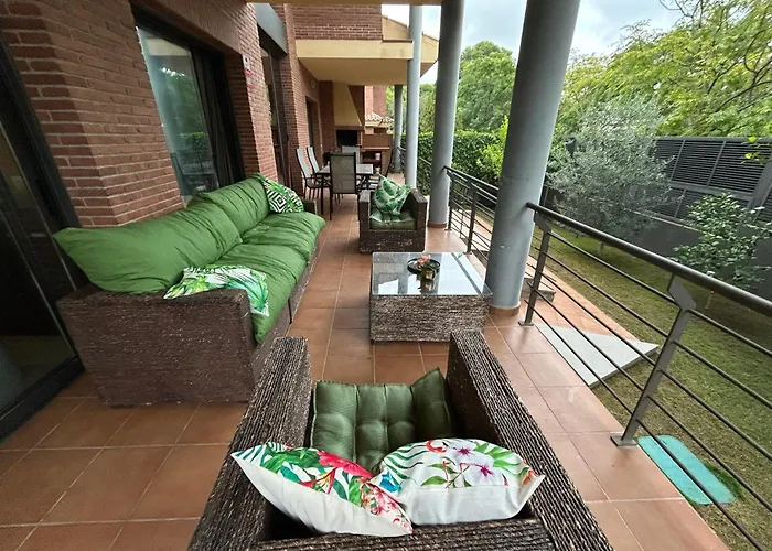 Castle Village Feriehus Salou